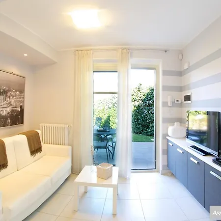 Nuvola - - Near The - Near The Center Colico